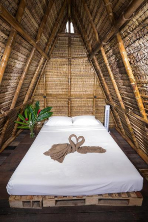 Sungai Huts
